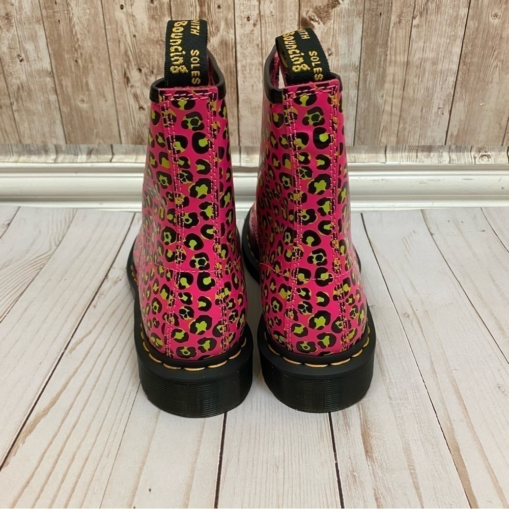 Dr. Martens 1460‎ Smooth Leather Leopard Print Combat Boots Size 7 Women - Picture 6 of 14